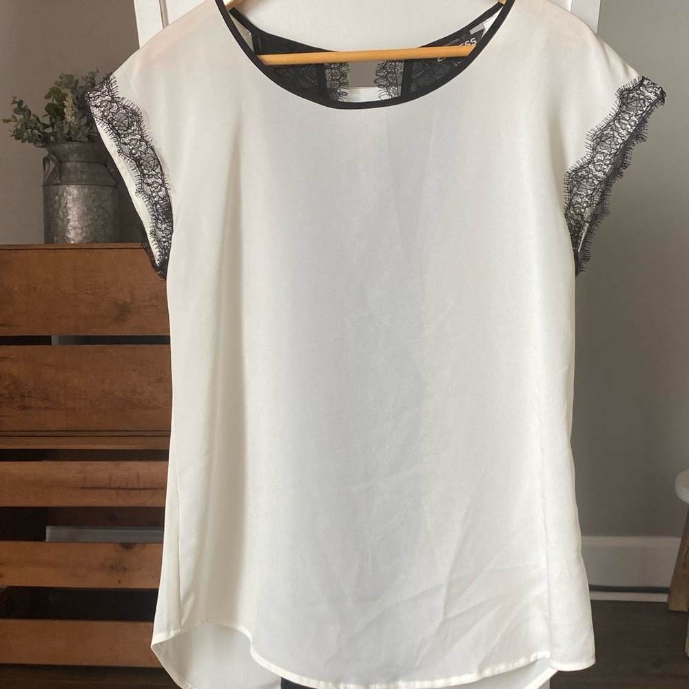 Express short sleeve blouse